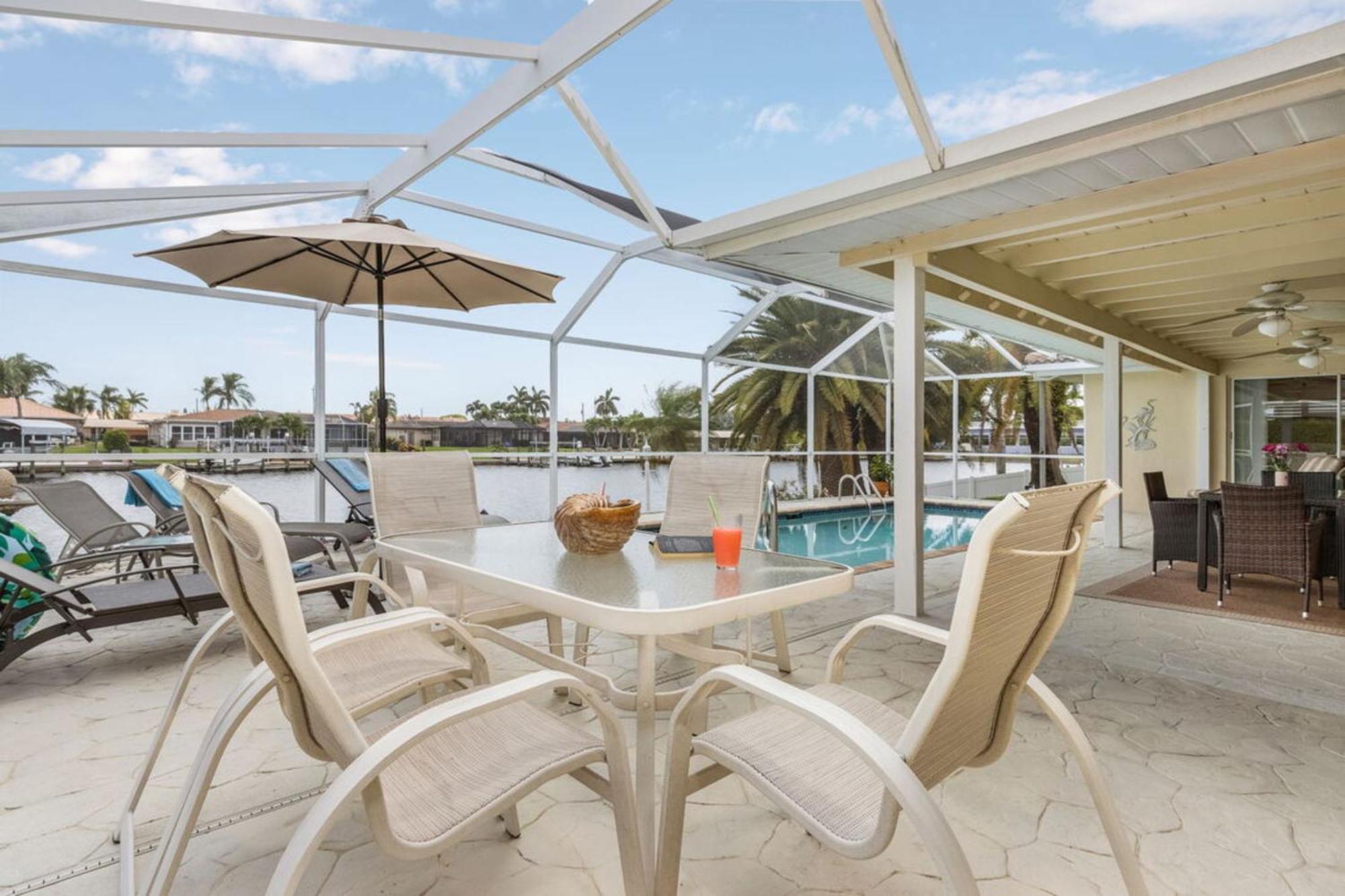 Villa Catalina Isles - Holidays In Paradise Cape Coral Ngoại thất bức ảnh