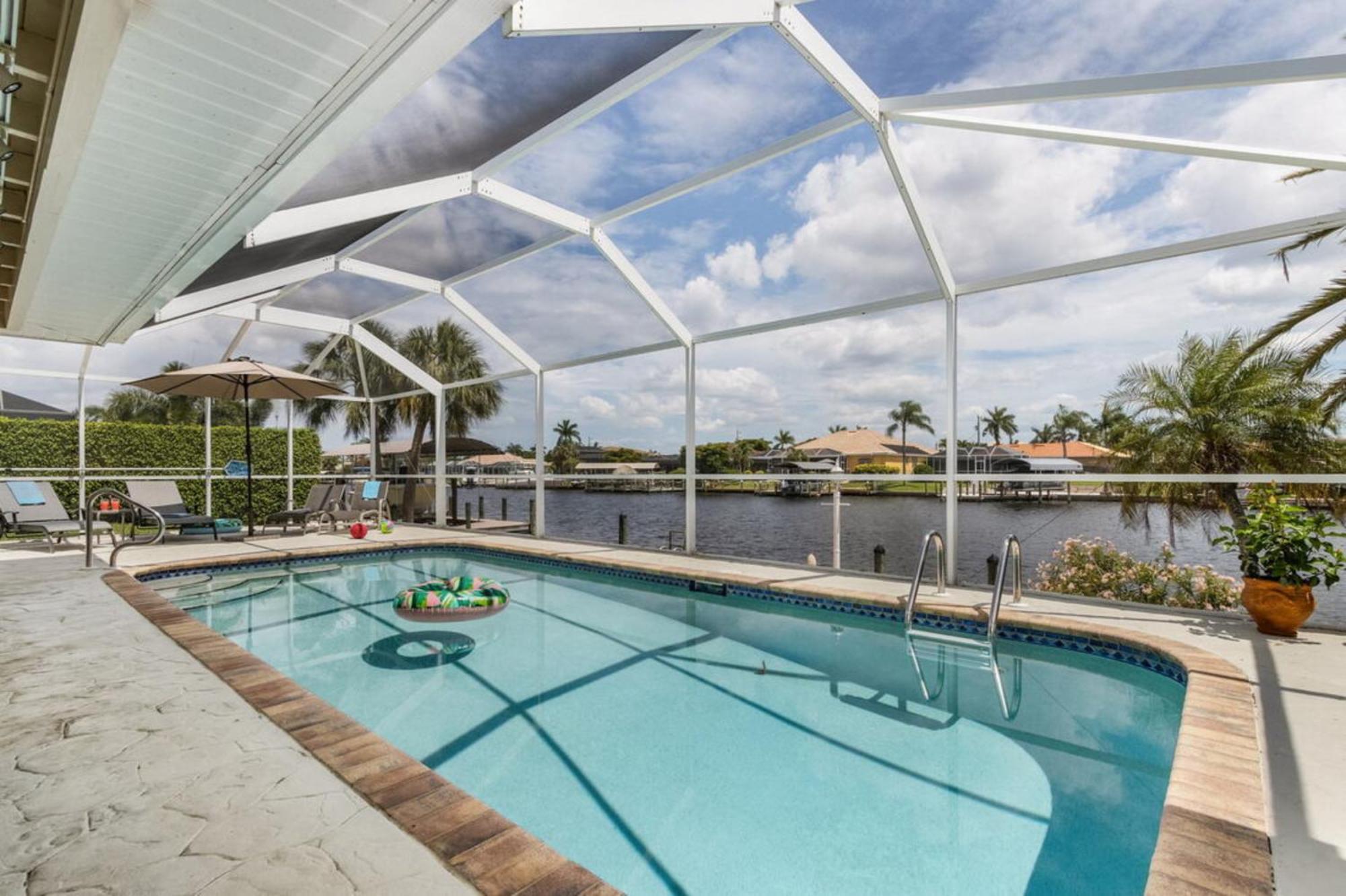 Villa Catalina Isles - Holidays In Paradise Cape Coral Ngoại thất bức ảnh