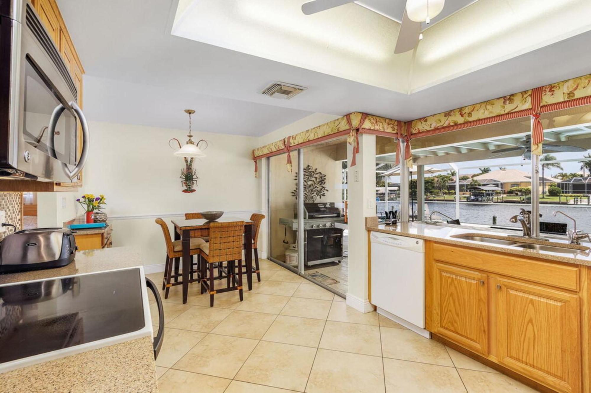 Villa Catalina Isles - Holidays In Paradise Cape Coral Ngoại thất bức ảnh