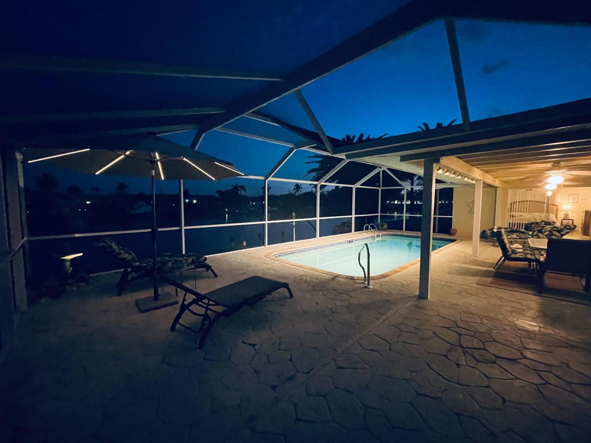 Villa Catalina Isles - Holidays In Paradise Cape Coral Ngoại thất bức ảnh